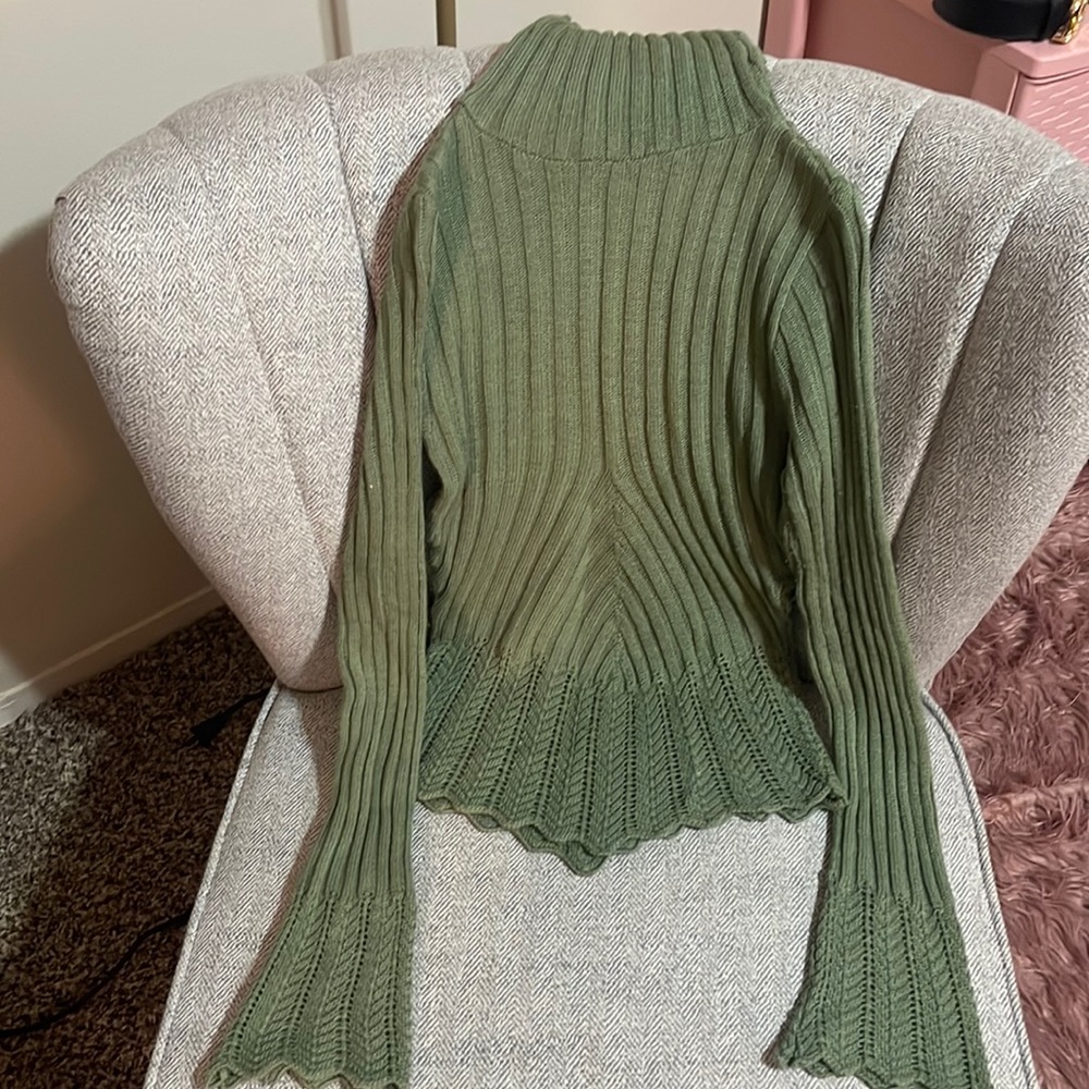 Green Turtleneck Sweater with Bell sleeves
